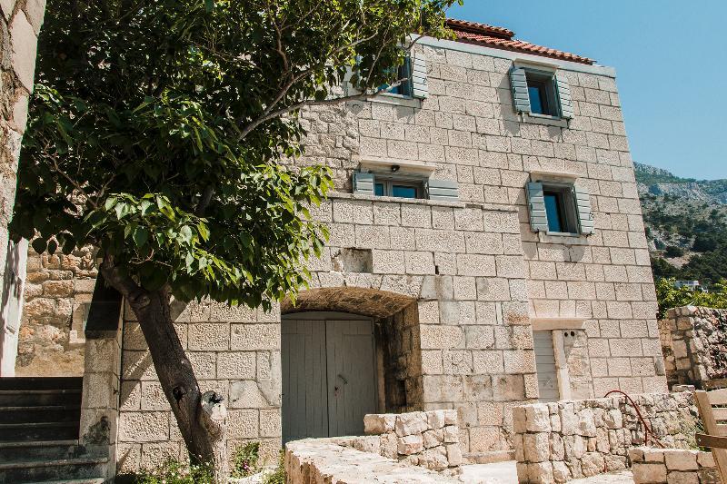 Stone Lady - Holiday Home Omiš Exterior foto